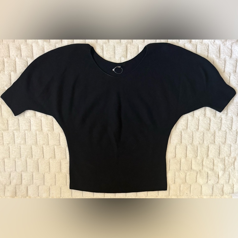 Uniqlo Black Batwing Short Sleeve Knit Top Small NWOT 100% Cotton